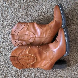 Roper heeled cowgirl boots